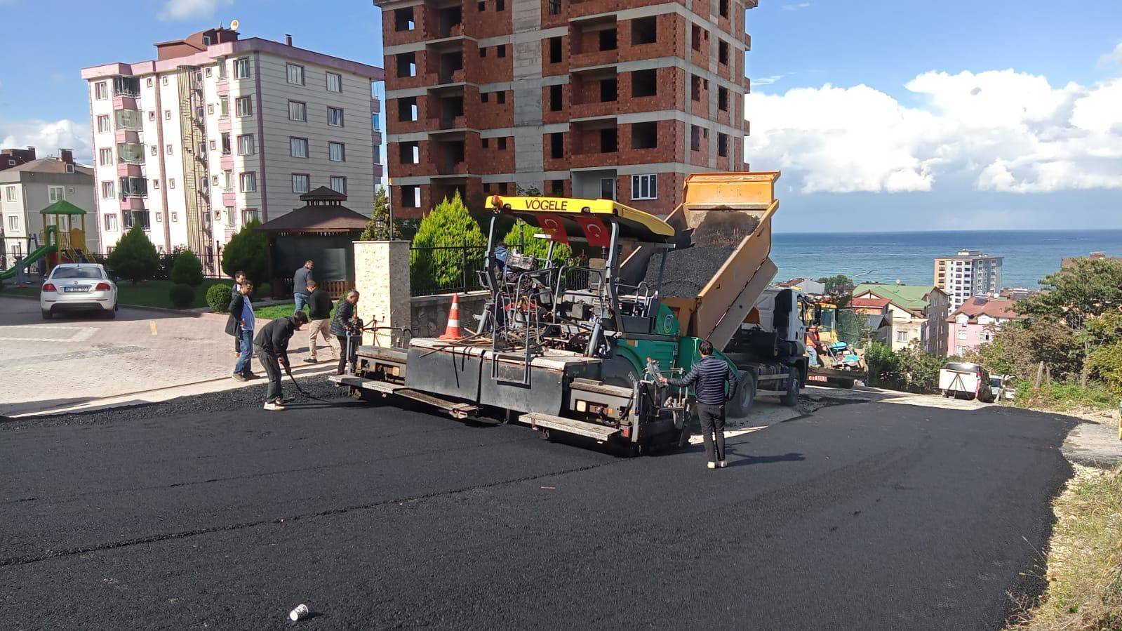 FATSA KURTULUŞ MAHALLESİNDE ASFALT ÇALIŞMALARI TAMAMLANDI